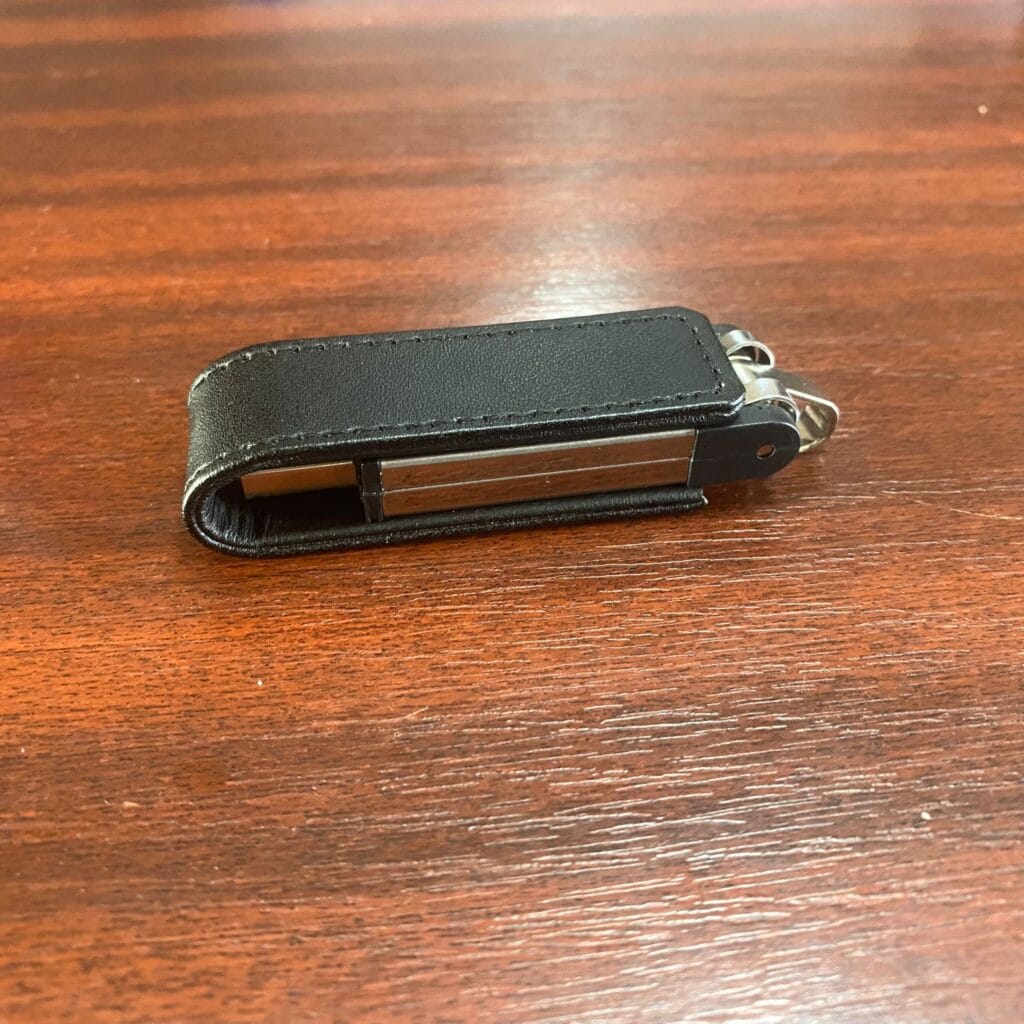 breloc premium personalizat