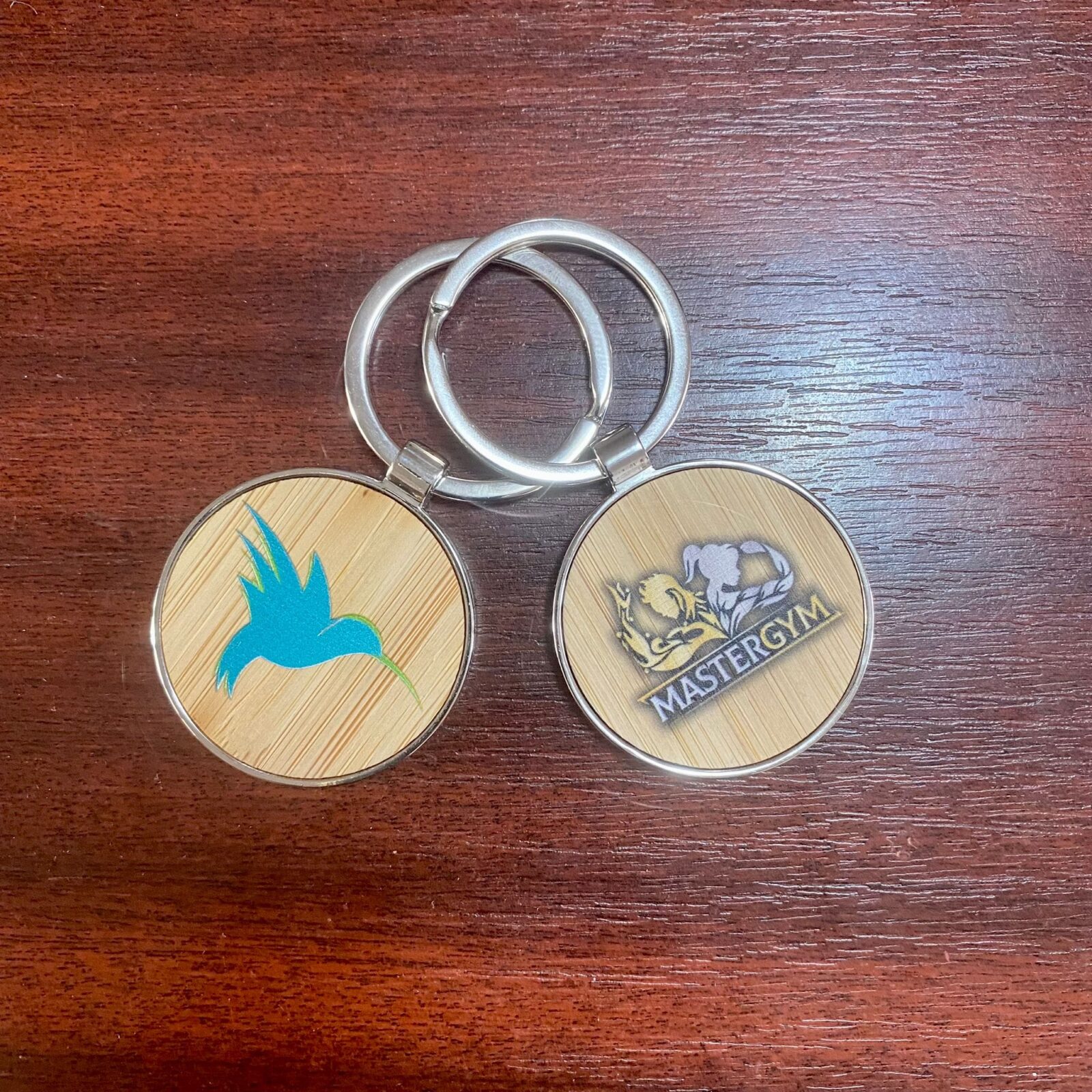 breloc premium personalizat